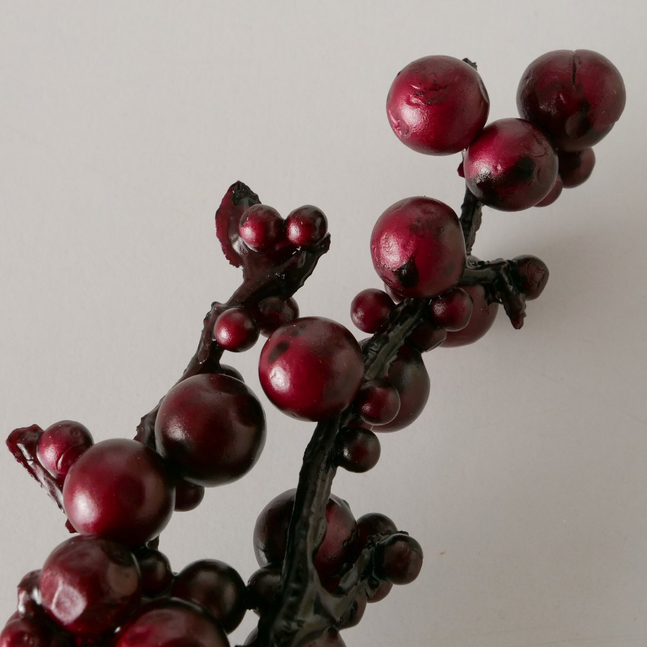Streudeko künstlich rote Deko Beeren Früchte